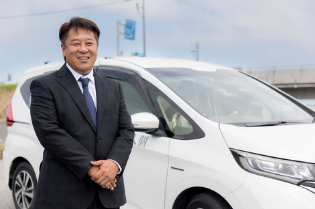 TBMタクシーと営業車両(HONDAフリード・6人乗り)
